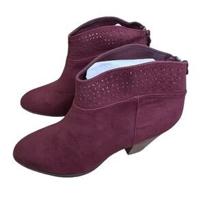 Violet & Red Burgundy Ankle Boots with Pointed Toe and Cut-Out Design. Size 8
